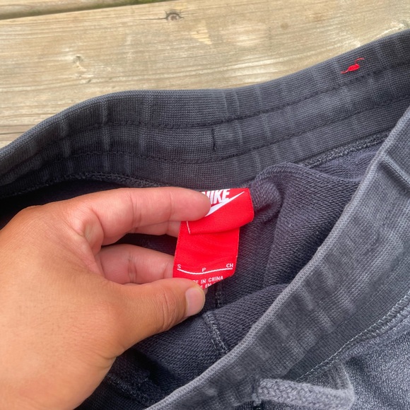 Grey Nike Sweat Pants (S) - Picture 6 of 8